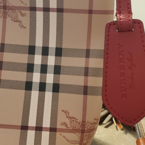 Burberry bucket bag - Picture 2 of 3